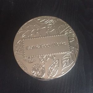 🍁 Bath and Body Works Leaves 3 Wick Candle 🍁